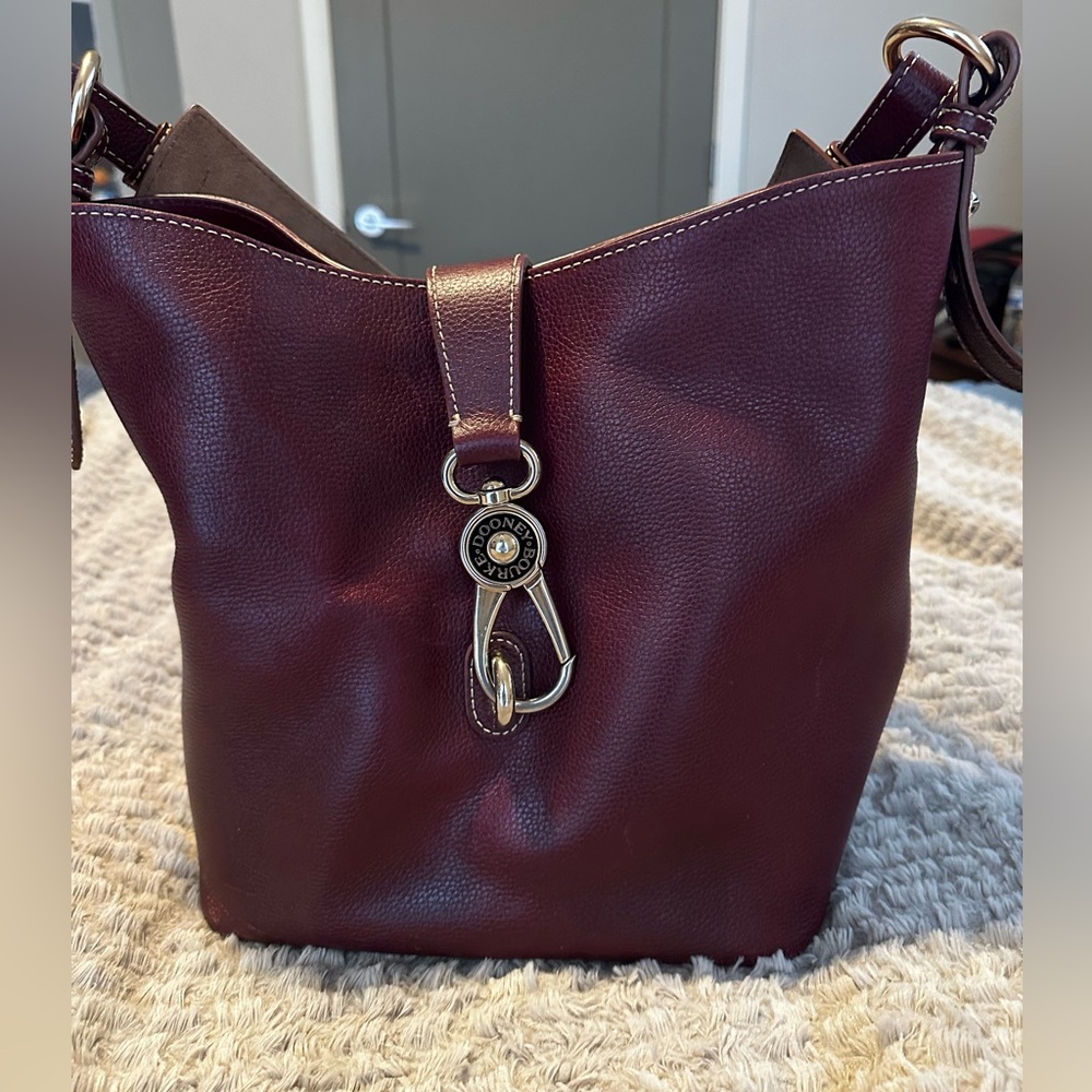 Dooney & Bourke Toscana Lily Bucket Pebbled Leather Maroon/Burgundy Gold Lock